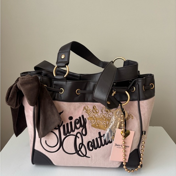 Juicy Couture A Key to Juicy Daydreamer Tote in dusty pink NEW - Picture 1 of 3